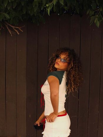 Full leaked Sarah jeffery private photo