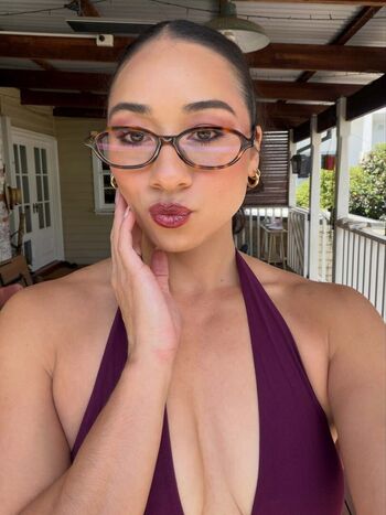 Full leaked Sarah schwarz private photo
