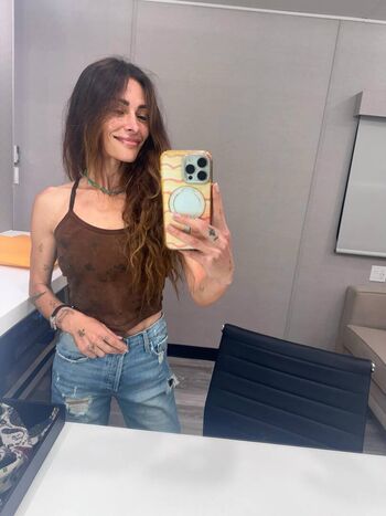 Full leaked Sarah shahi private photo