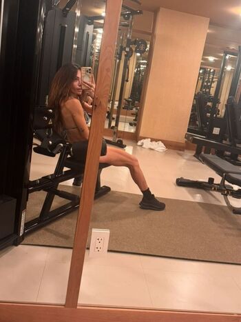 Full leaked Sarah shahi private photo