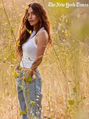 Full leaked Sarah shahi private photo
