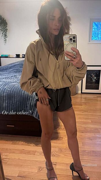 Full leaked Sarah shahi private photo