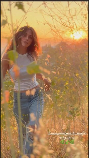 Full leaked Sarah shahi private photo