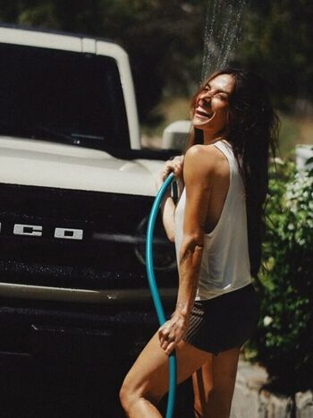 Full leaked Sarah shahi private photo