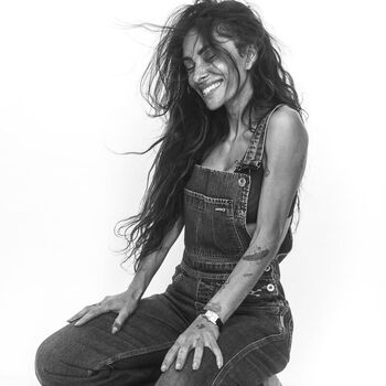 Full leaked Sarah shahi private photo