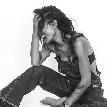 Full leaked Sarah shahi private photo