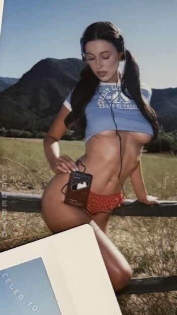 Full leaked Sarah waddles private photo