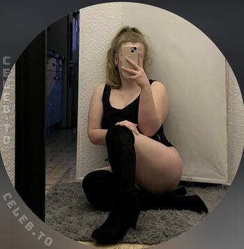 Full leaked Sarahlove private photo