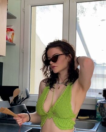 Full leaked Sarahhbl private photo