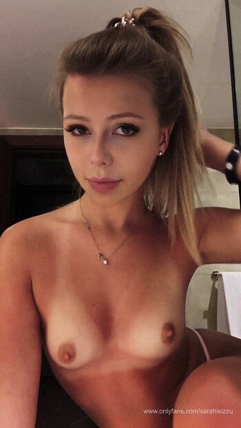 Full leaked Sarahisizzu private photo
