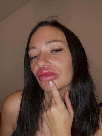 Full leaked Sarahotdiamond private photo