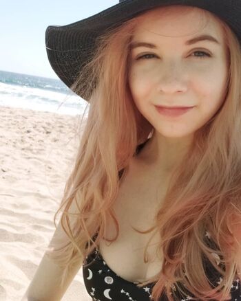 Full leaked Sarahpodz private photo