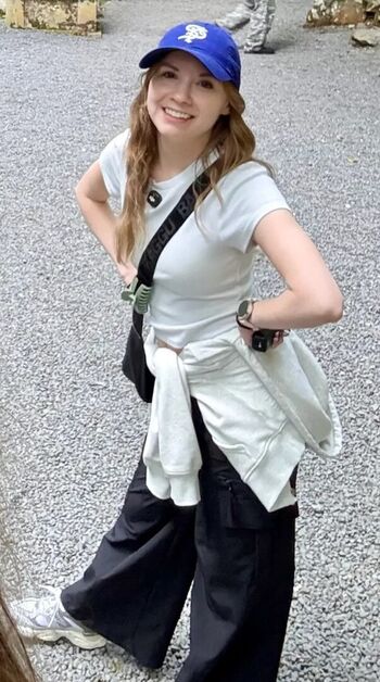 Full leaked Sarahpodz private photo