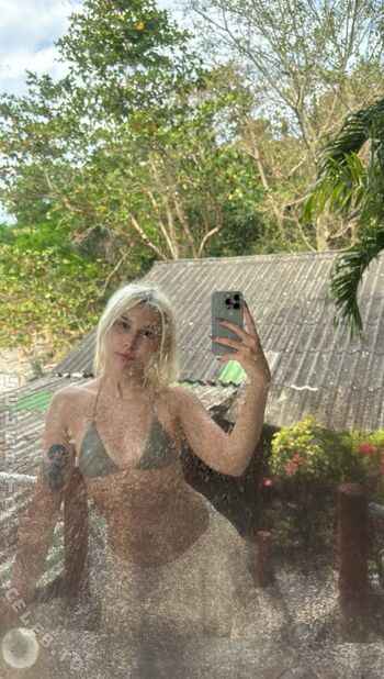 Full leaked Sarahtoninx private photo