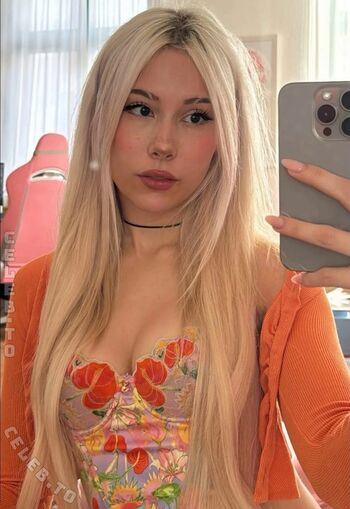 Full leaked Sarahtoninx private photo