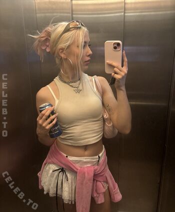 Sarahtoninx9_
