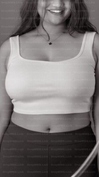 Full leaked Saranya santhosh page private photo