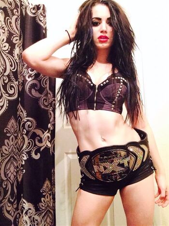 Full leaked Saraya bevis private photo