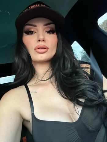 Full leaked Saraya bevis private photo