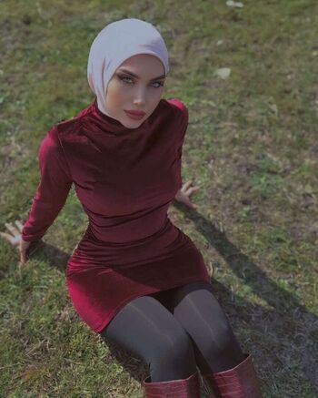 Full leaked Sariikubraa  page private photo