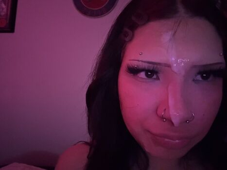 Full leaked Sarynthia private photo