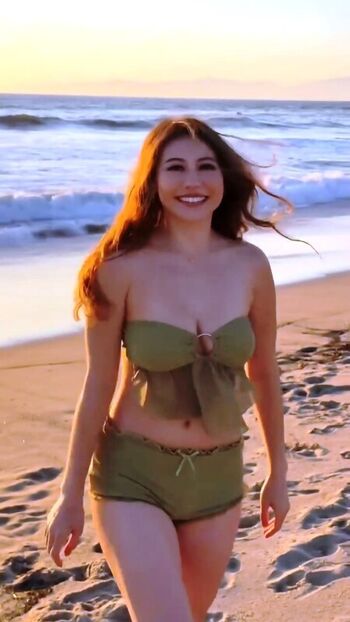 Full leaked Sasha emiri private photo