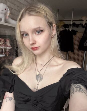Full leaked Sasha gaier private photo