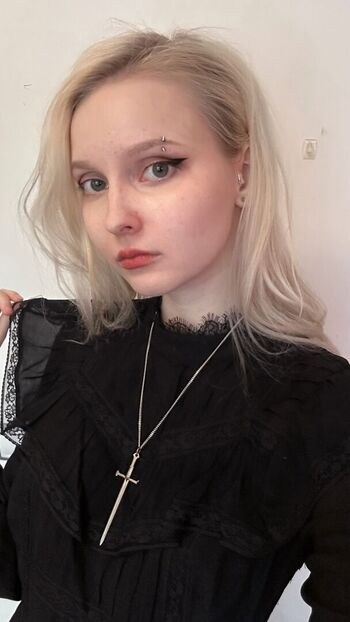 Full leaked Sasha gaier private photo