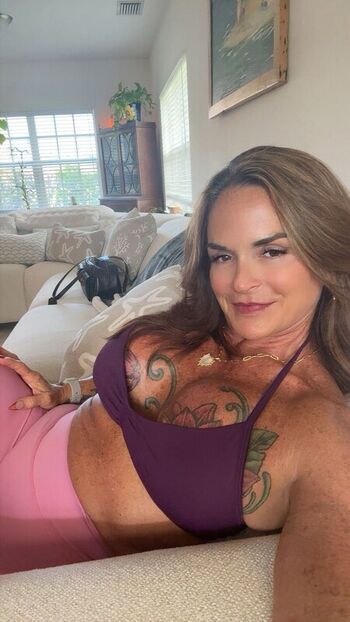 Full leaked Sassylotus private photo