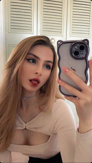 Full leaked Sassynessa page private photo