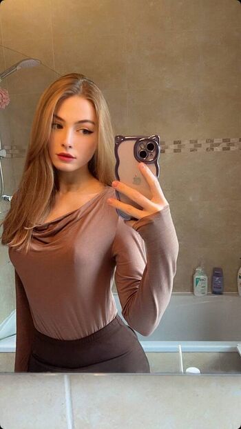 Full leaked Sassynessa page private photo