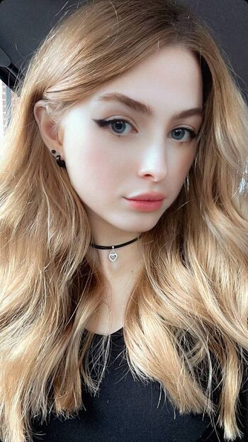 Full leaked Sassynessa page private photo