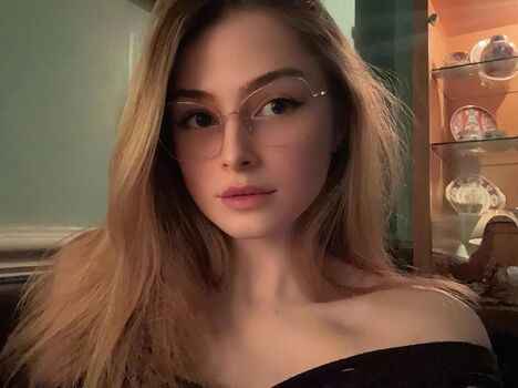 Full leaked Sassynessa private photo