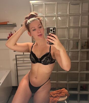 Full leaked Satiellacosplay private photo