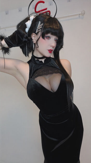 Full leaked Satin stars page private photo
