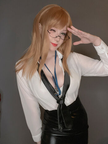 Full leaked Satin stars page private photo