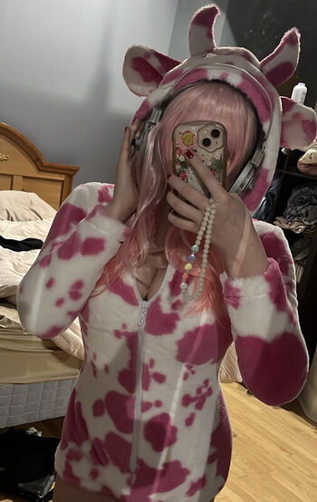 Full leaked Satin stars page private photo