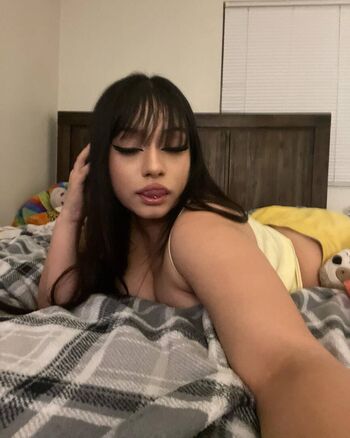 Full leaked Saucyysuzzy page private photo