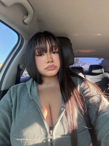 Full leaked Saucyysuzzy private photo