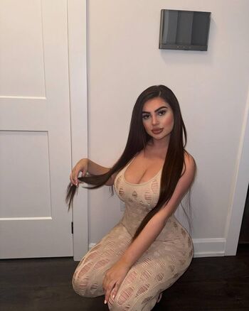 Savala Tee