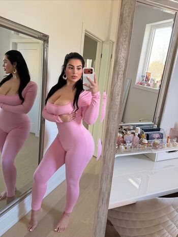 Full leaked Savala tee page private photo