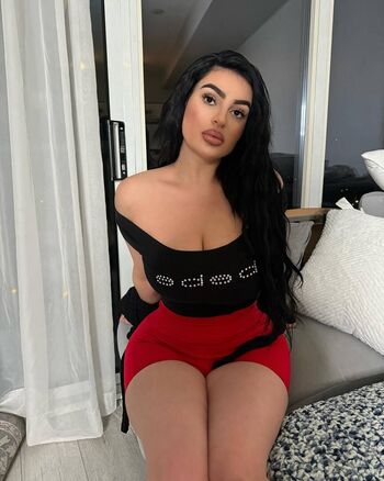 Full leaked Savala tee page private photo