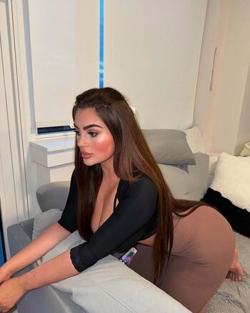 Full leaked Savala tee page private photo