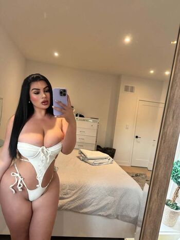Full leaked Savala tee private photo