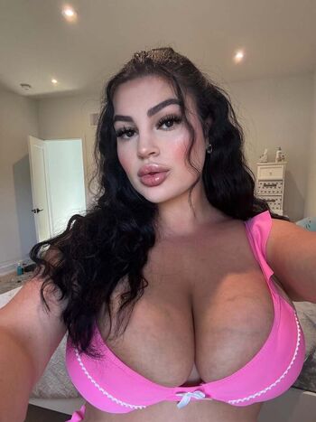 Full leaked Savala tee private photo