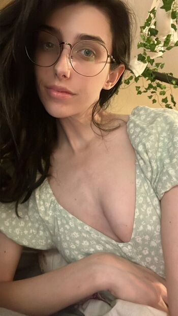 Full leaked Savanaray private photo