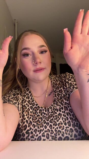 Full leaked Savanna becker private photo