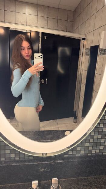 Full leaked Savanna bulson private photo