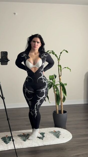 Full leaked Savliftss private photo