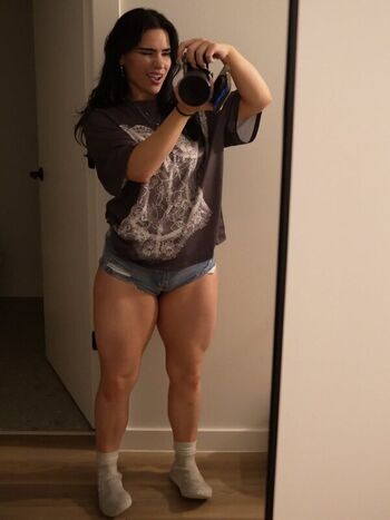Full leaked Savliftss private photo
